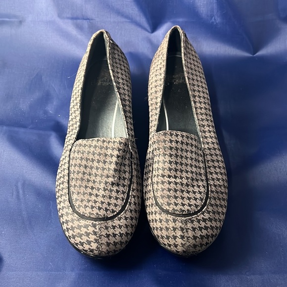 Dansko Debra Loafer, size 39 (8.5-9 US) - Picture 2 of 7